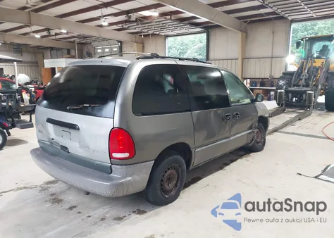 1998 Plymouth Voyager из США, поврежденный, VIN 2P4FP2536WR814152